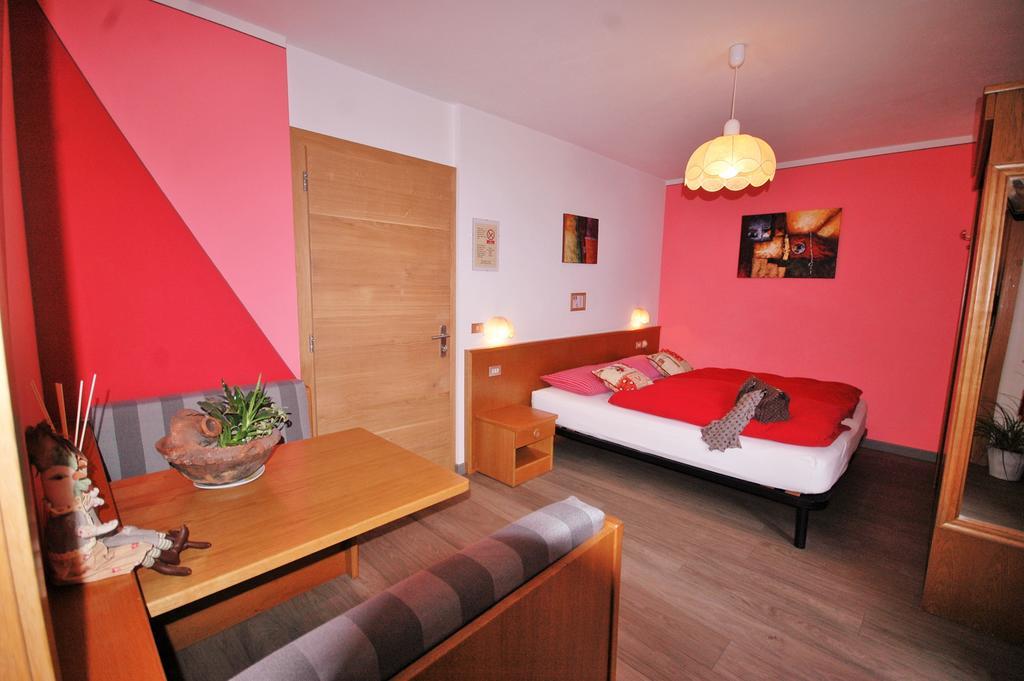 Garni Gimea Hotel